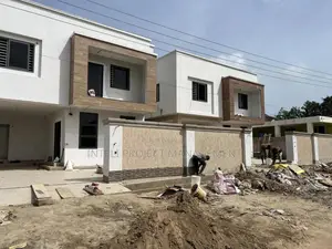 Construction Project Managers