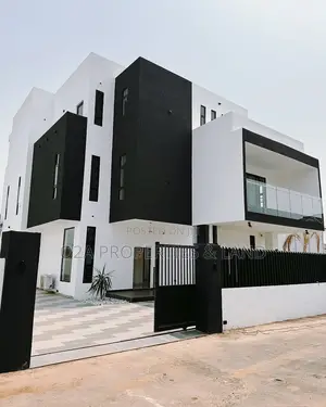 4bdrm House in East Legon, A&C Mall Area for sale