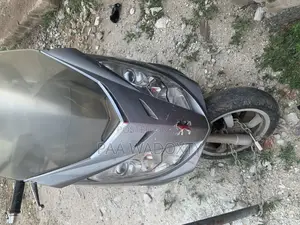 Peugeot Satelis 2 2016