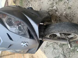 Peugeot Satelis 2 2016