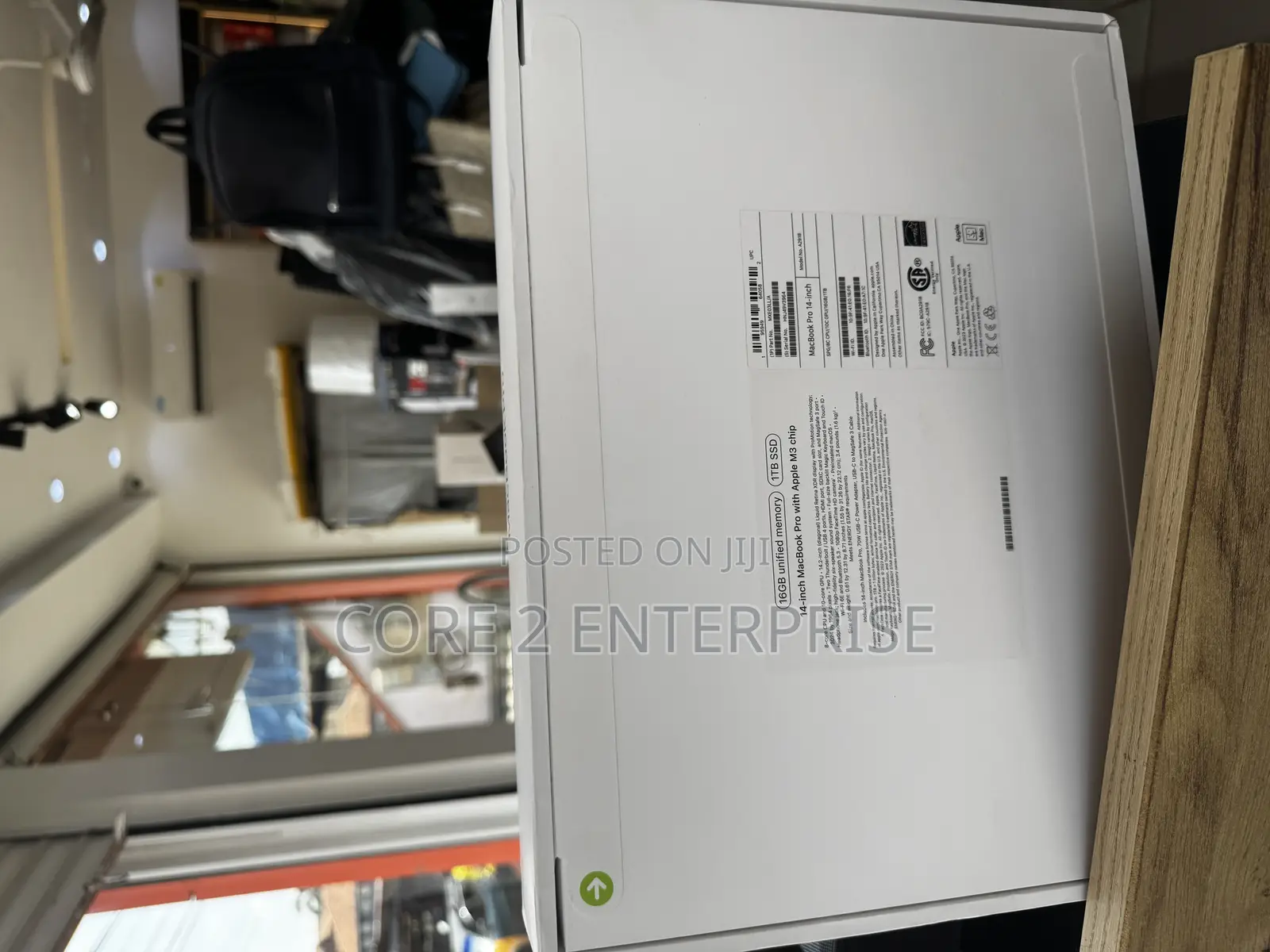 New Laptop Apple MacBook Pro 16GB Apple M3 SSD 512GB