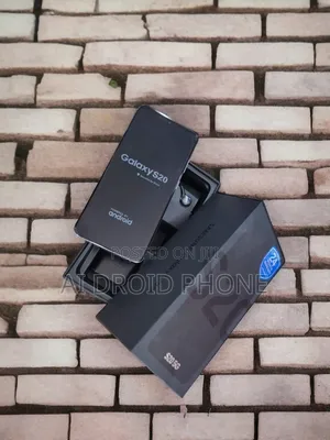 New Samsung Galaxy S20 128 GB Gold