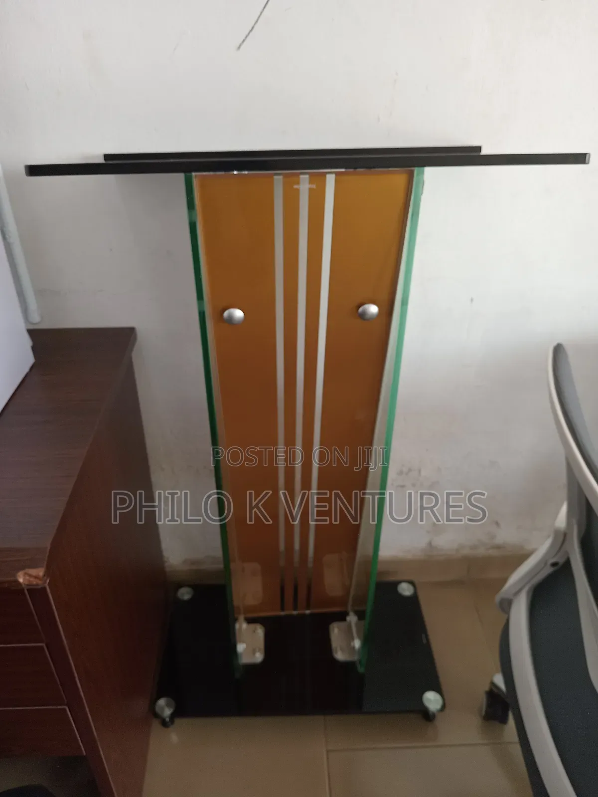 Morden Executive Pulpit for Church