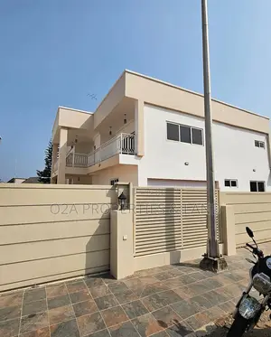 4bdrm House in Cantonments, Acquinas for rent