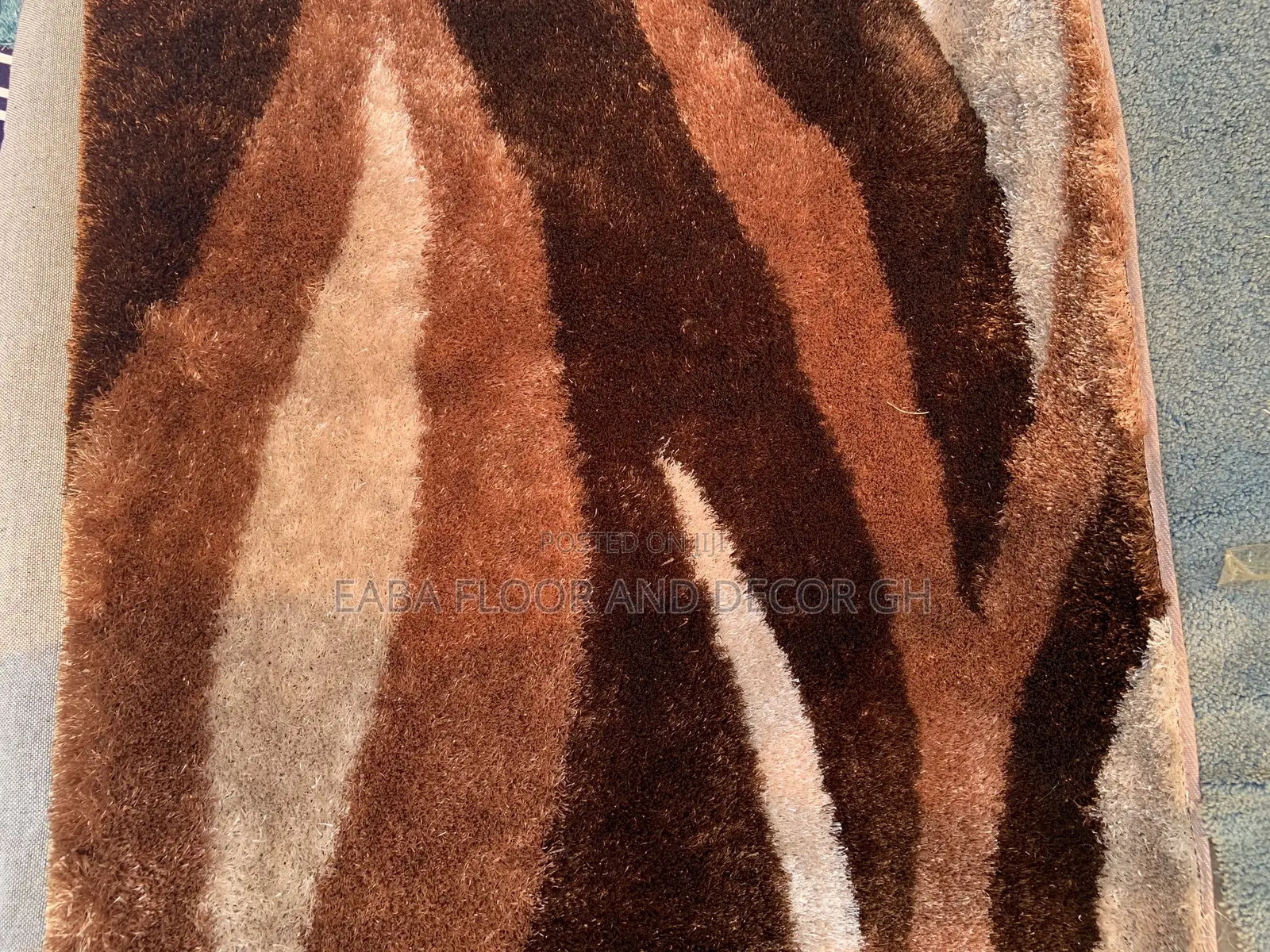 Center Rugs.