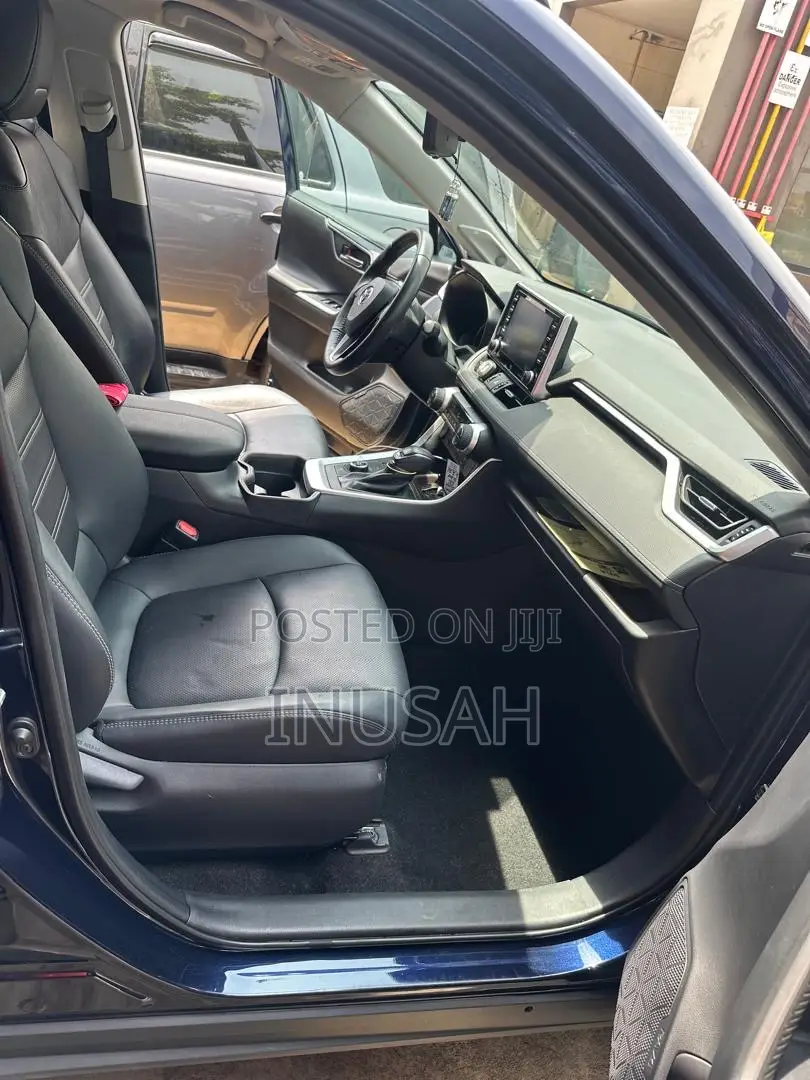 Toyota RAV4 Limited FWD 2020 Blue