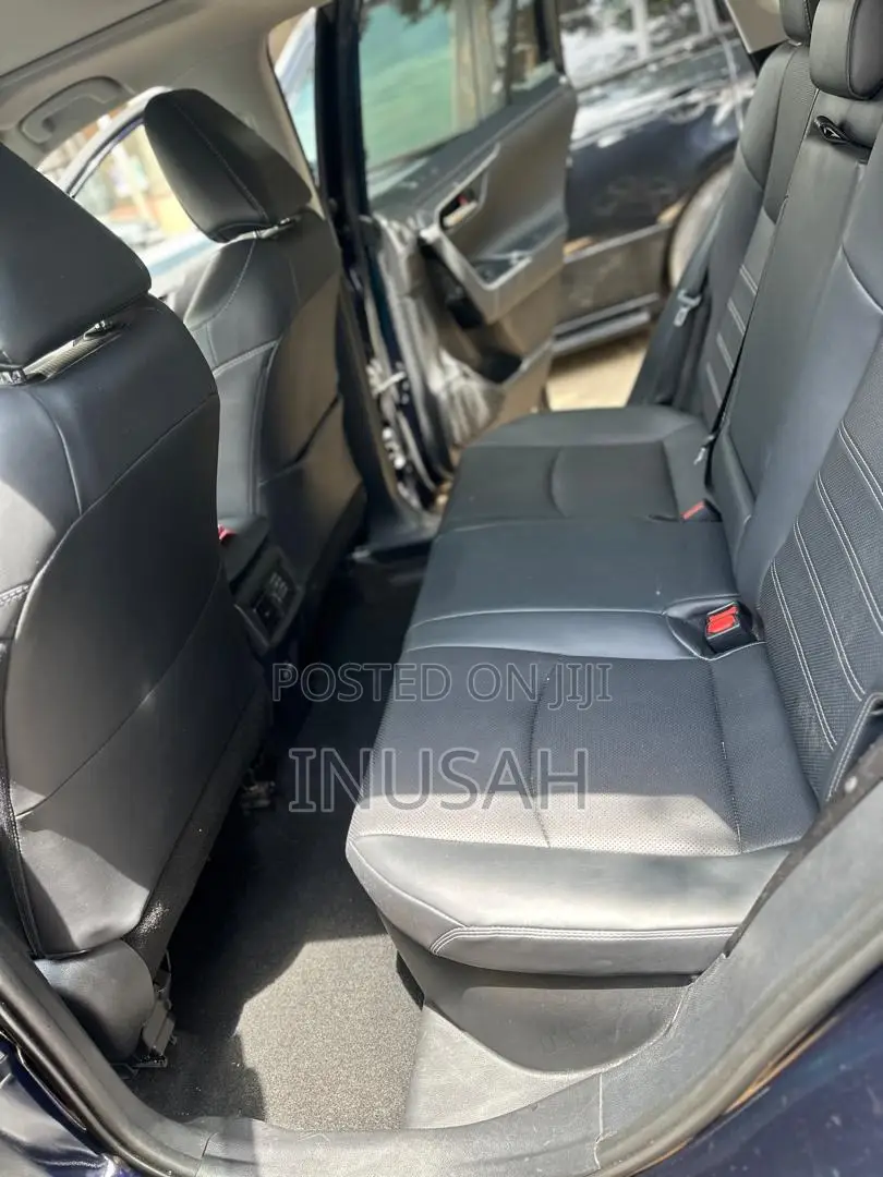 Toyota RAV4 Limited FWD 2020 Blue