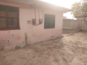 10bdrm House in Tafo - Top-Boat, Kumasi Metropolitan for sale