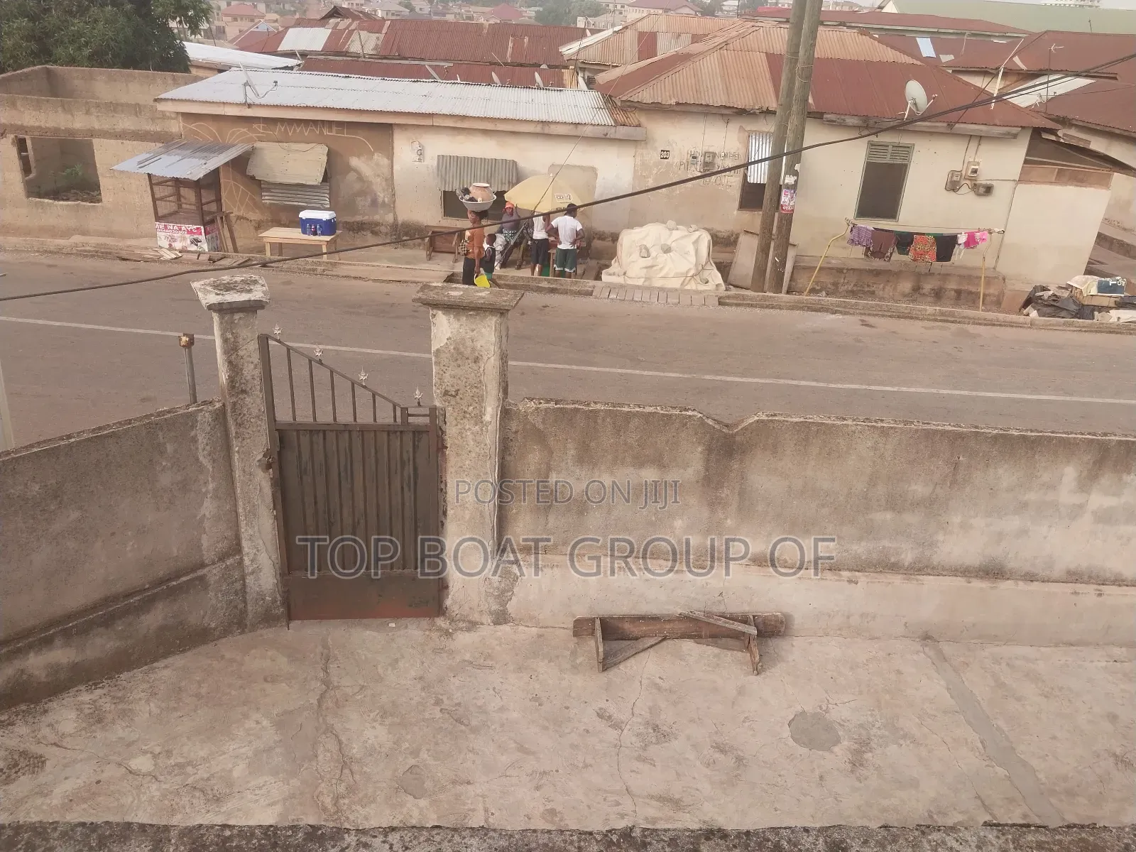 10bdrm House in Tafo - Top-Boat, Kumasi Metropolitan for sale