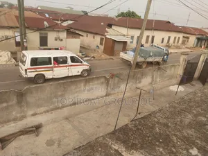 10bdrm House in Tafo - Top-Boat, Kumasi Metropolitan for sale