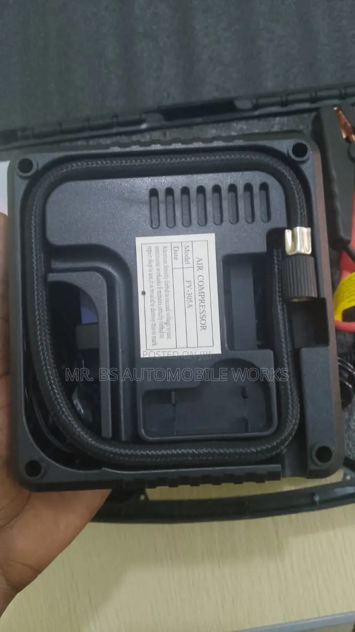 Battery Jumper (Starter) & Tyre Pump(Inflator) Multi-purpose