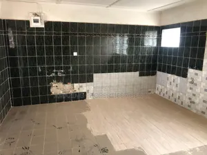 4bdrm House in Madina for sale