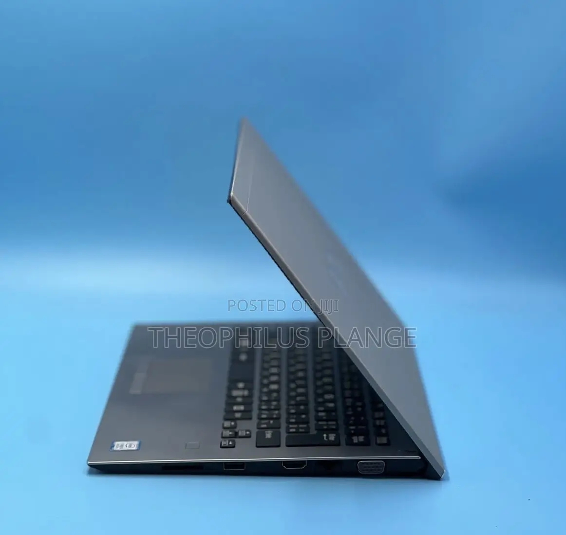 New Laptop Sony VAIO F14218 8GB Intel Core I5 SSD 256GB