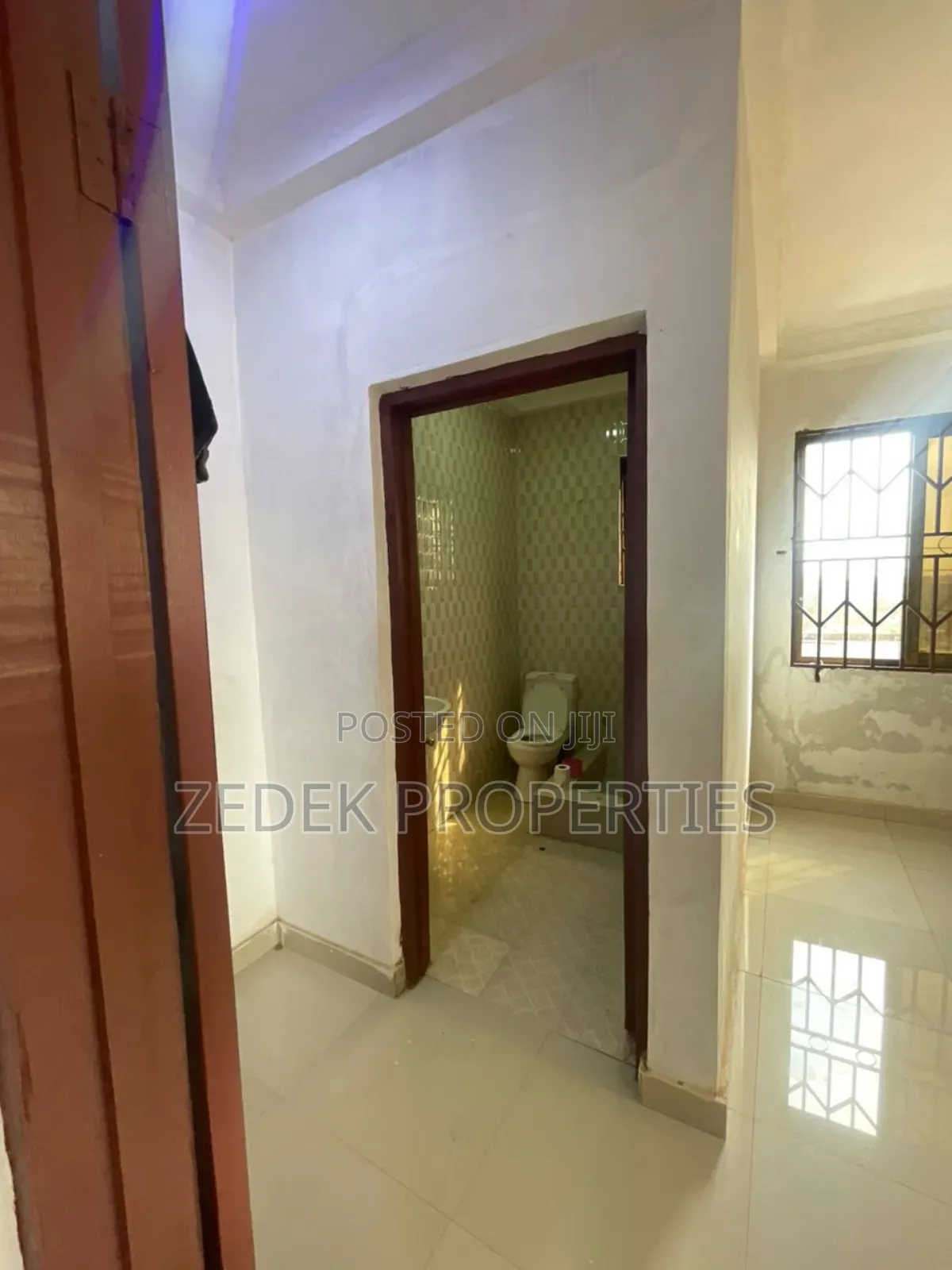 2bdrm Apartment in Zedek Properties, Ofankor for rent