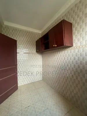 2bdrm Apartment in Zedek Properties, Ofankor for rent