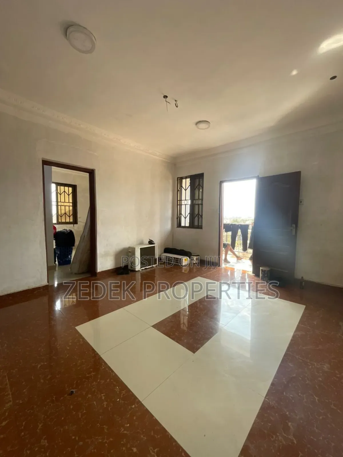 2bdrm Apartment in Zedek Properties, Ofankor for rent