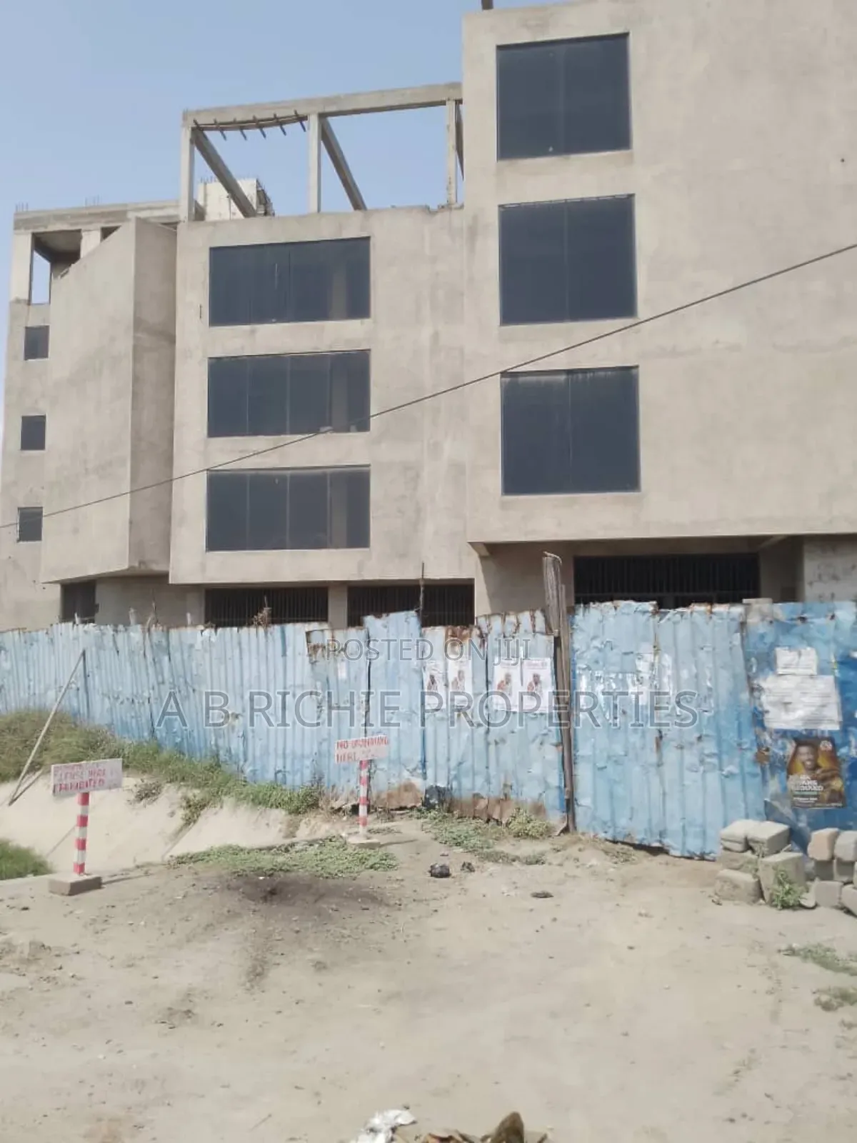 Commercial Office Space for Sale Is $1.6m Usd