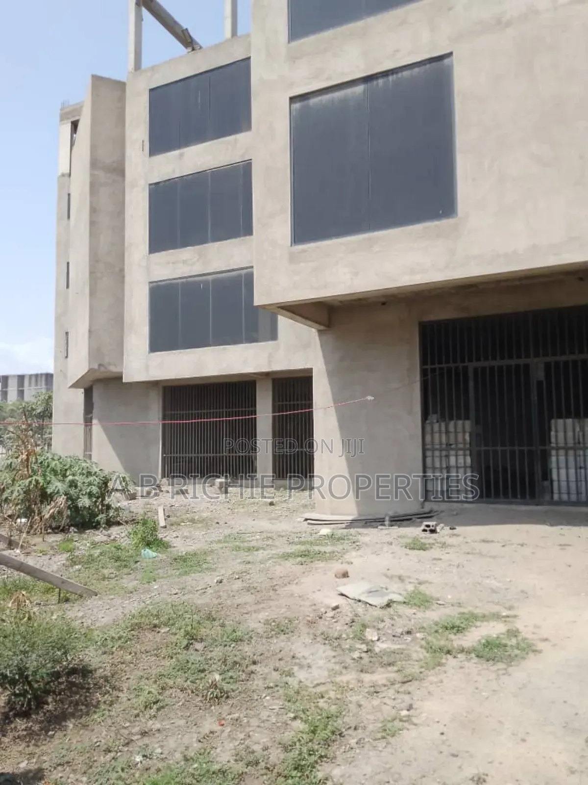 Commercial Office Space for Sale Is $1.6m Usd
