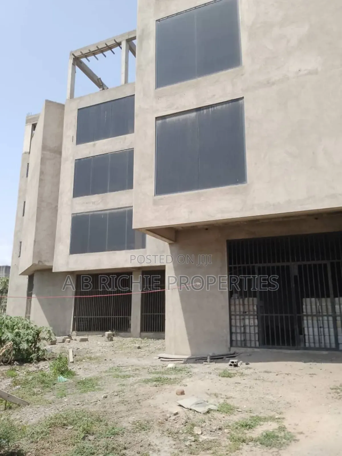 Commercial Office Space for Sale Is $1.6m Usd