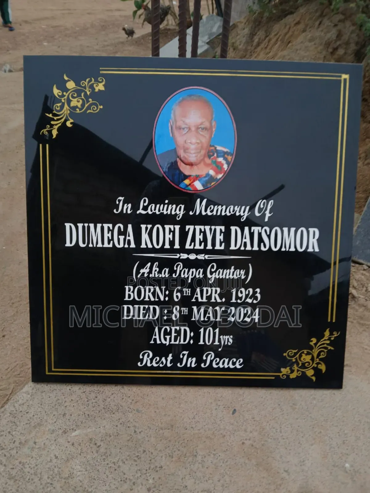 Memorial Plaque Writing