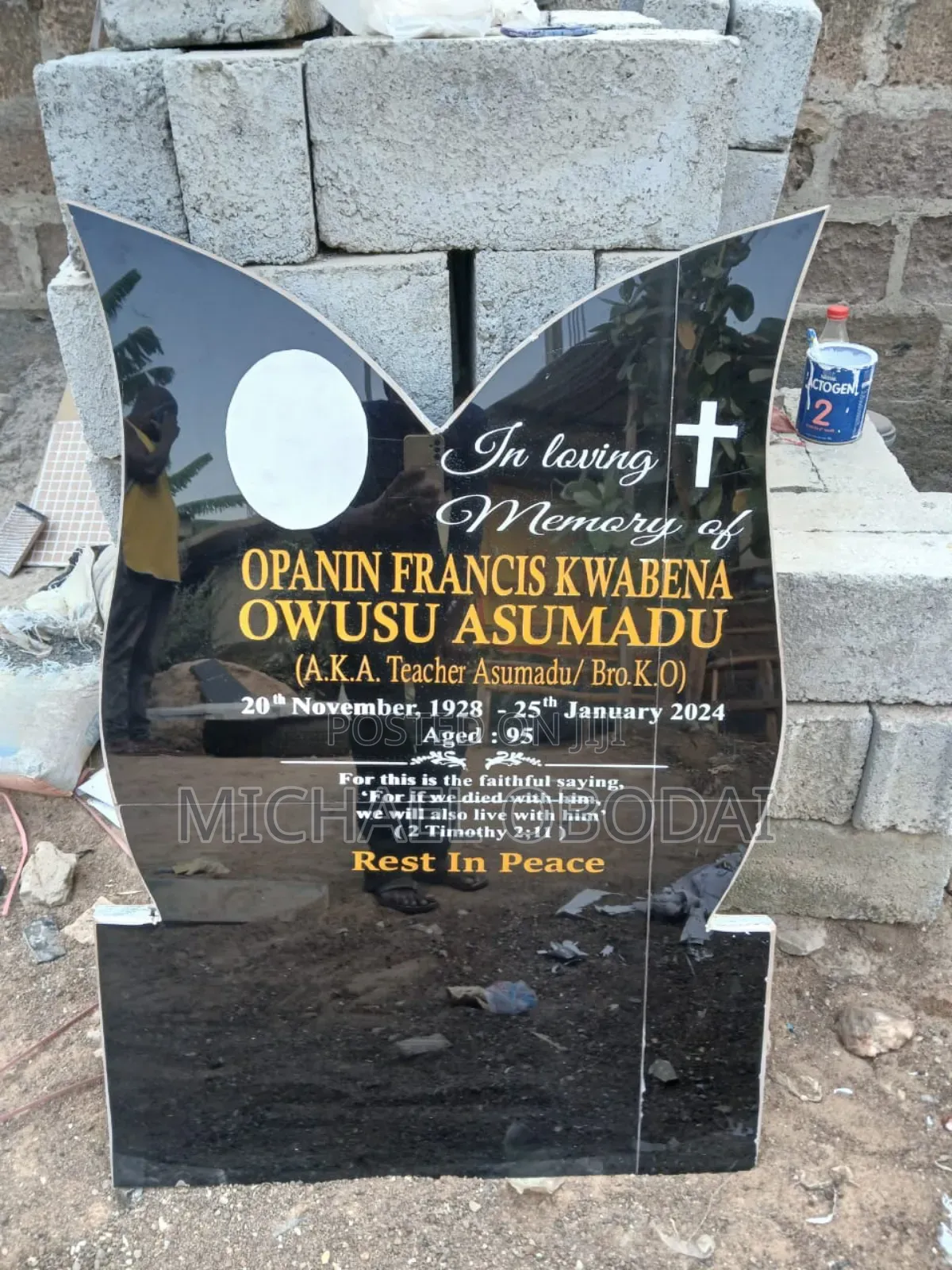 Memorial Headstone Writing