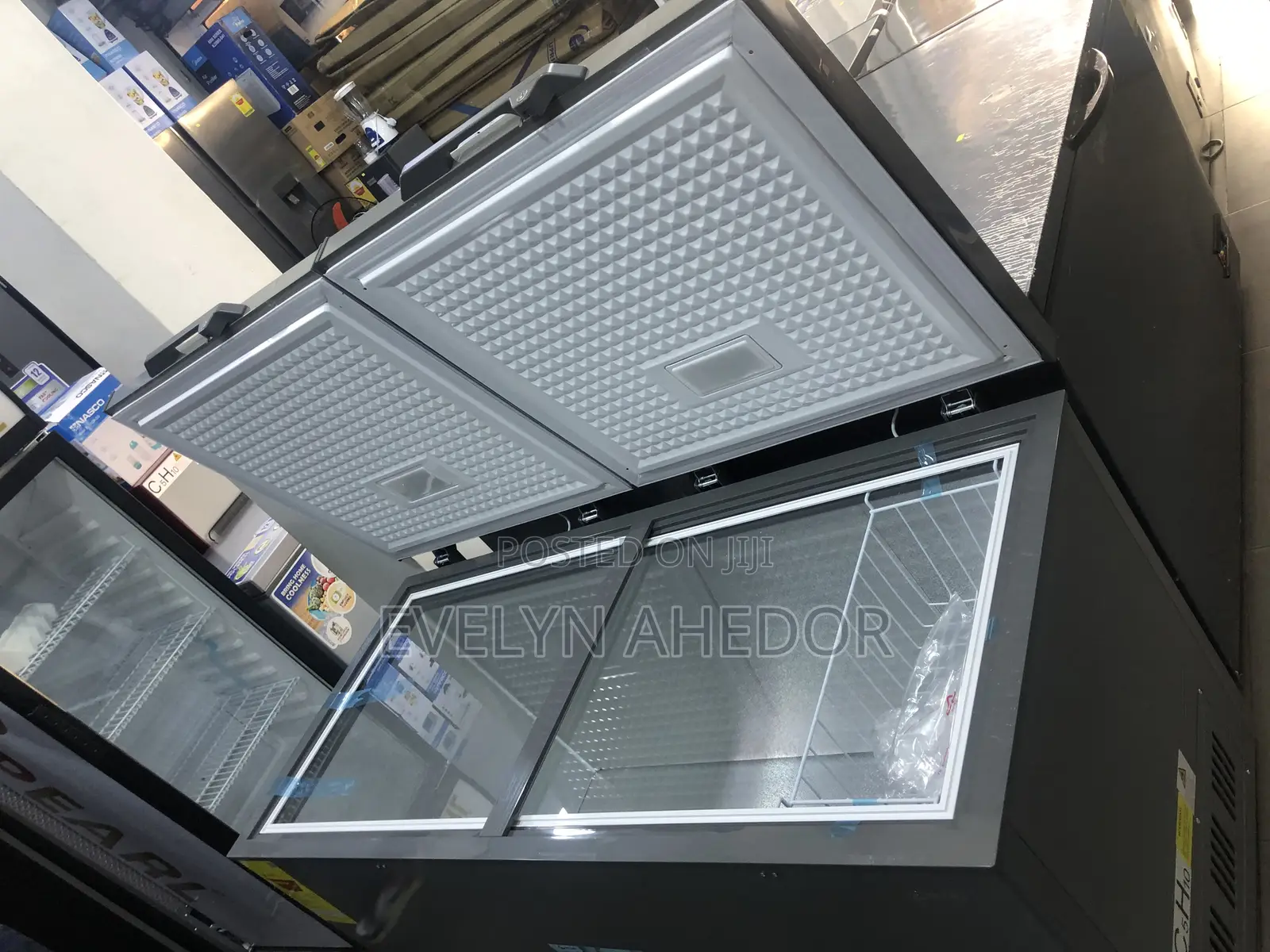 400litres Pearl Chest Freezer Available With Two Doors