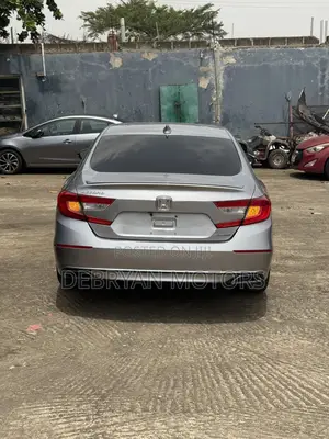 Honda Accord Sport (1.5L 4cyl Turbo CVT) 2019 Silver
