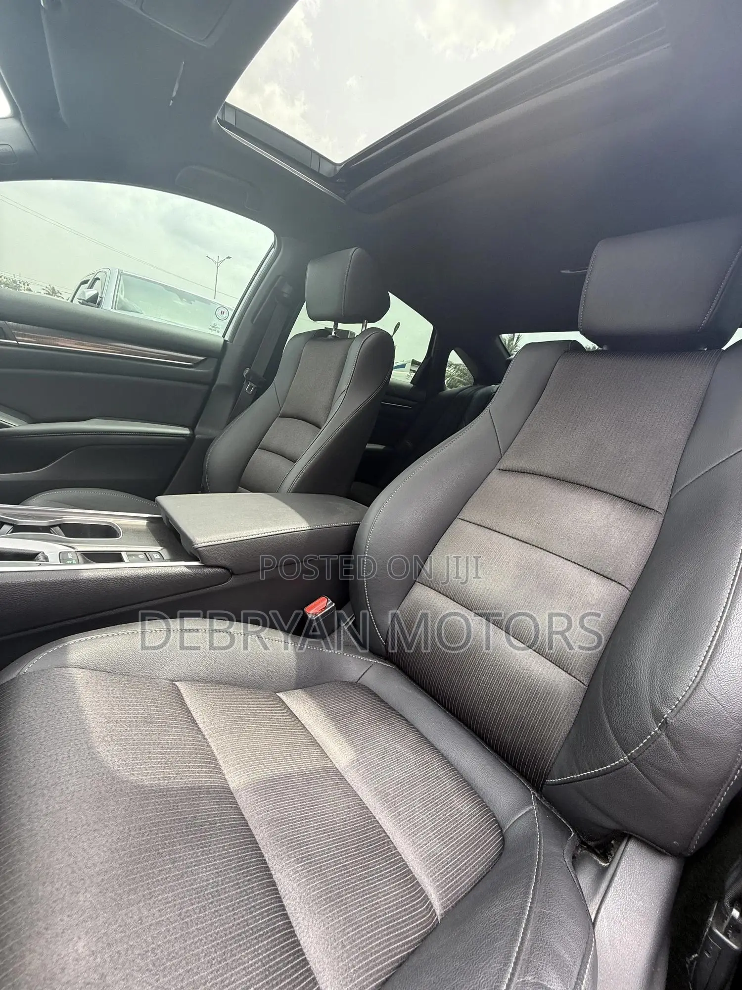 Honda Accord Sport (1.5L 4cyl Turbo CVT) 2019 Silver