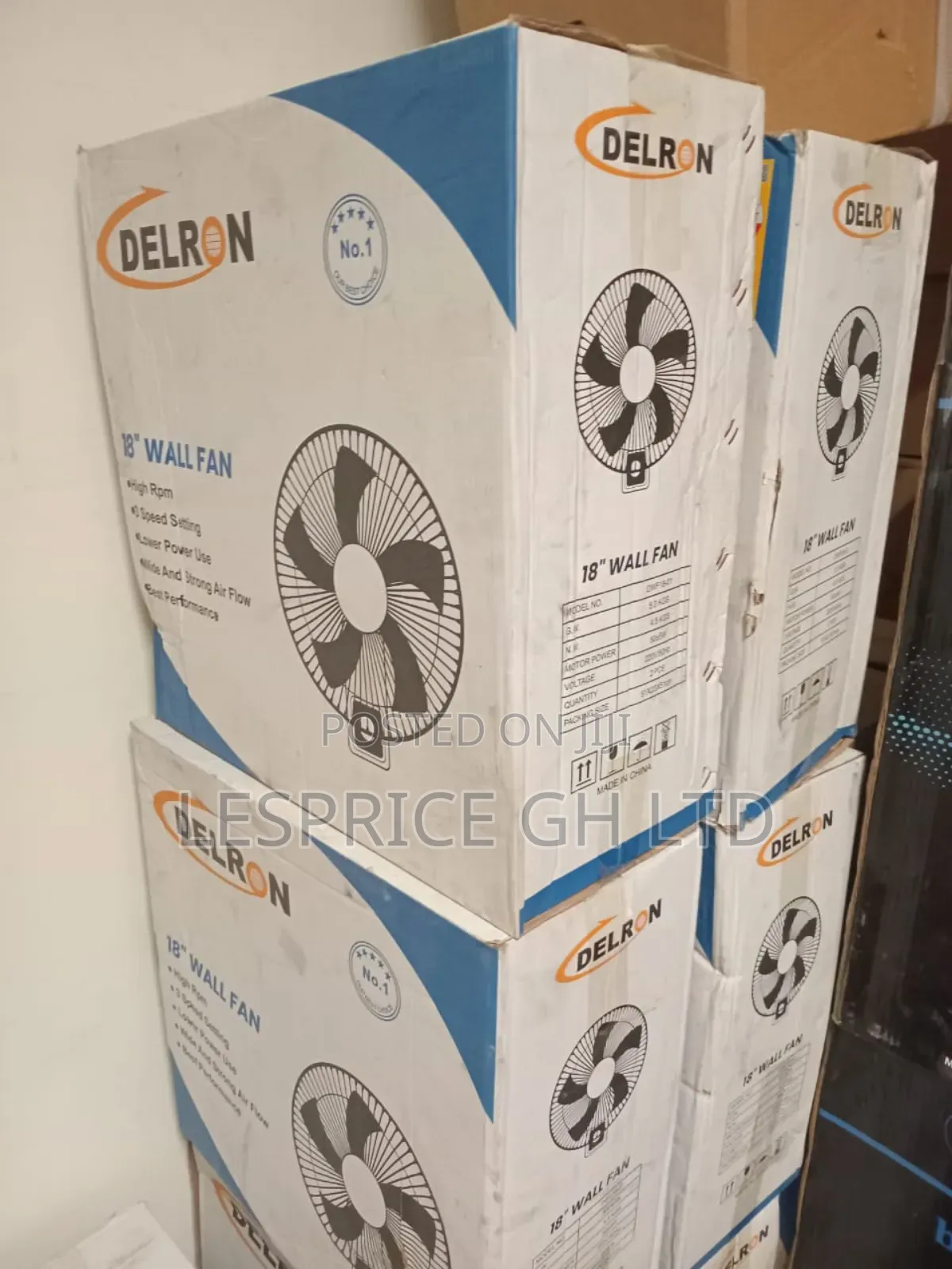 Stylish Look: Delron 18" Mounted Fan