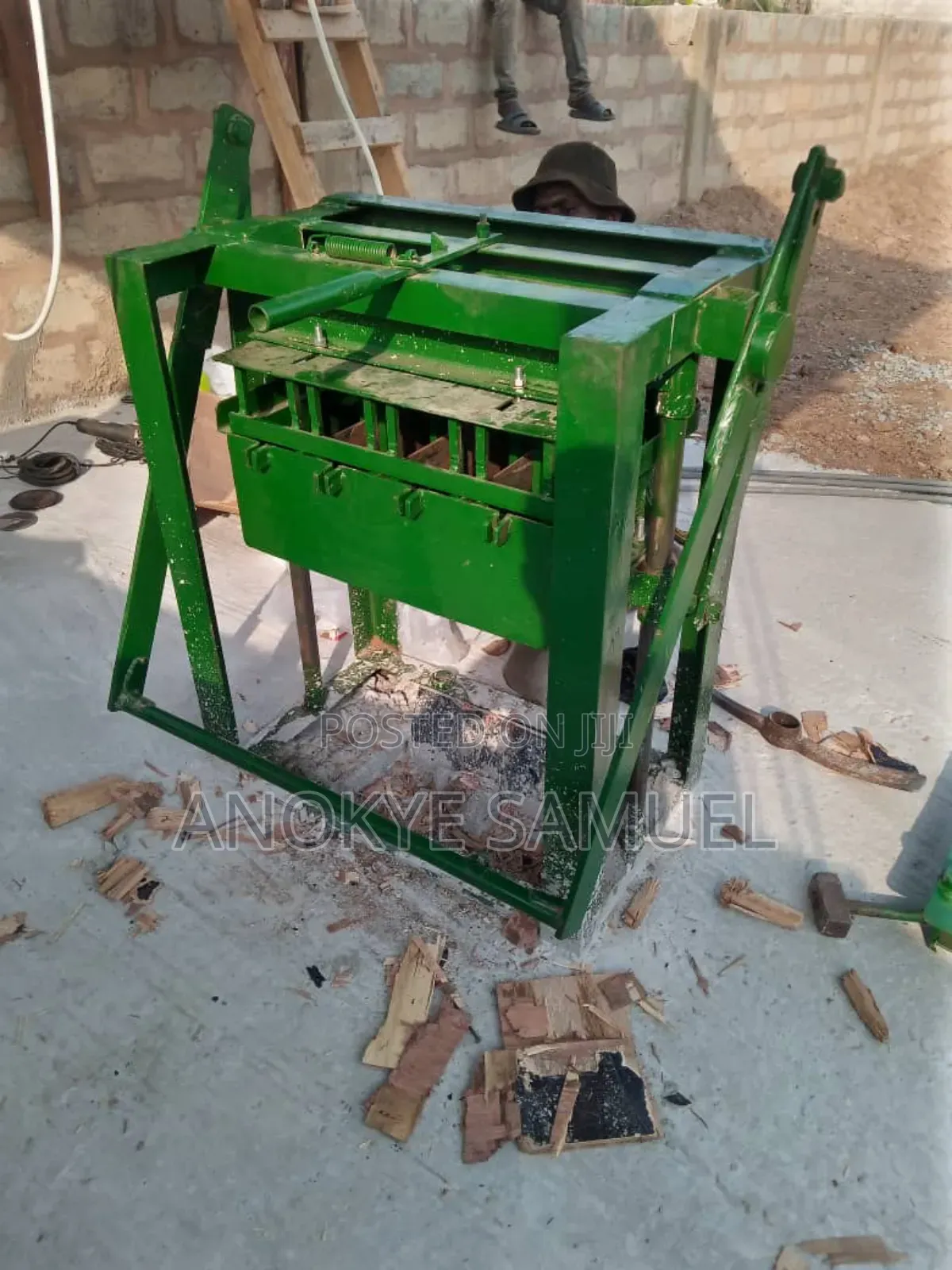 4 at a Time Block Machines With 4 Moulds