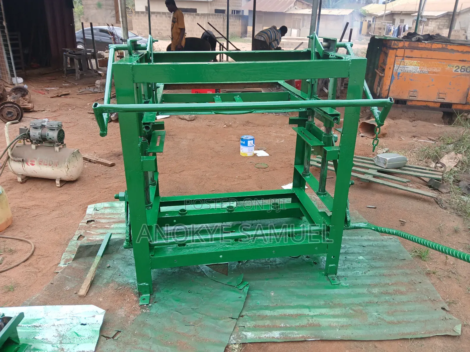 4 at a Time Block Machines With 4 Moulds