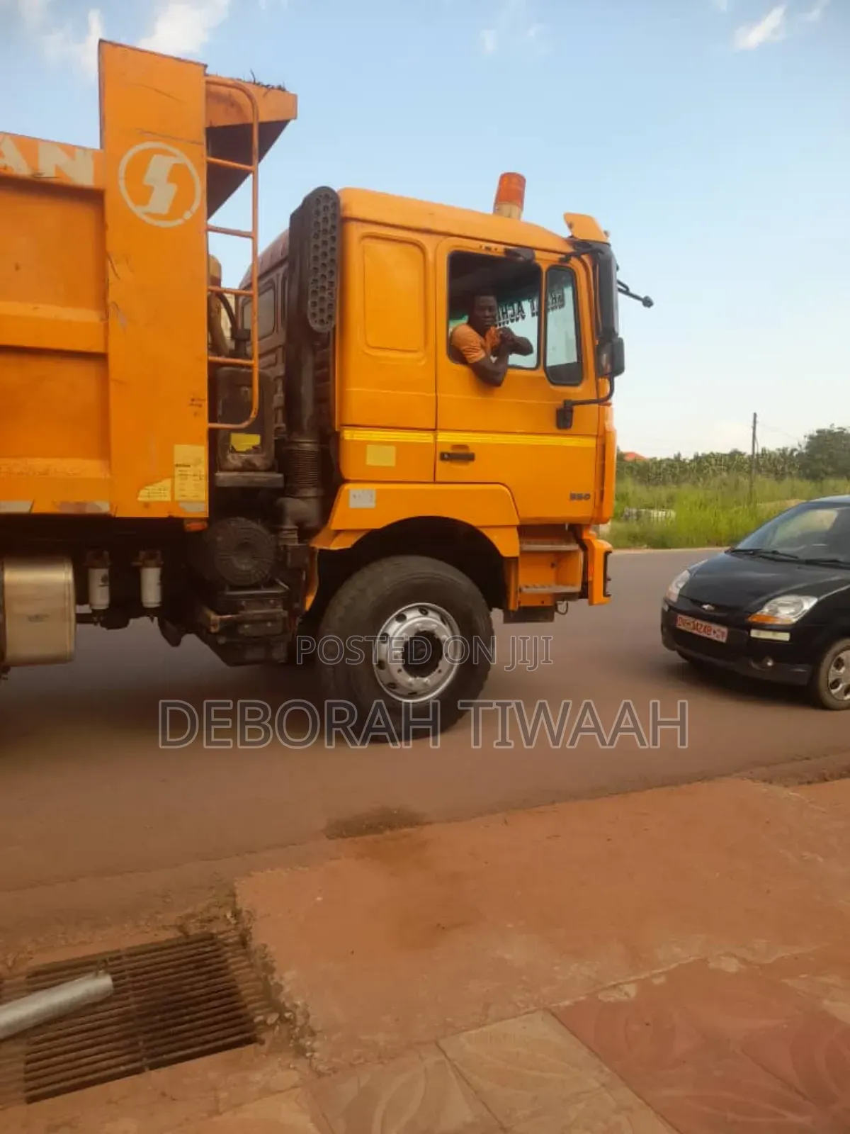 Shacman Dumptruck F3000