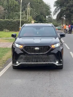 Toyota Highlander XSE 2022 Black