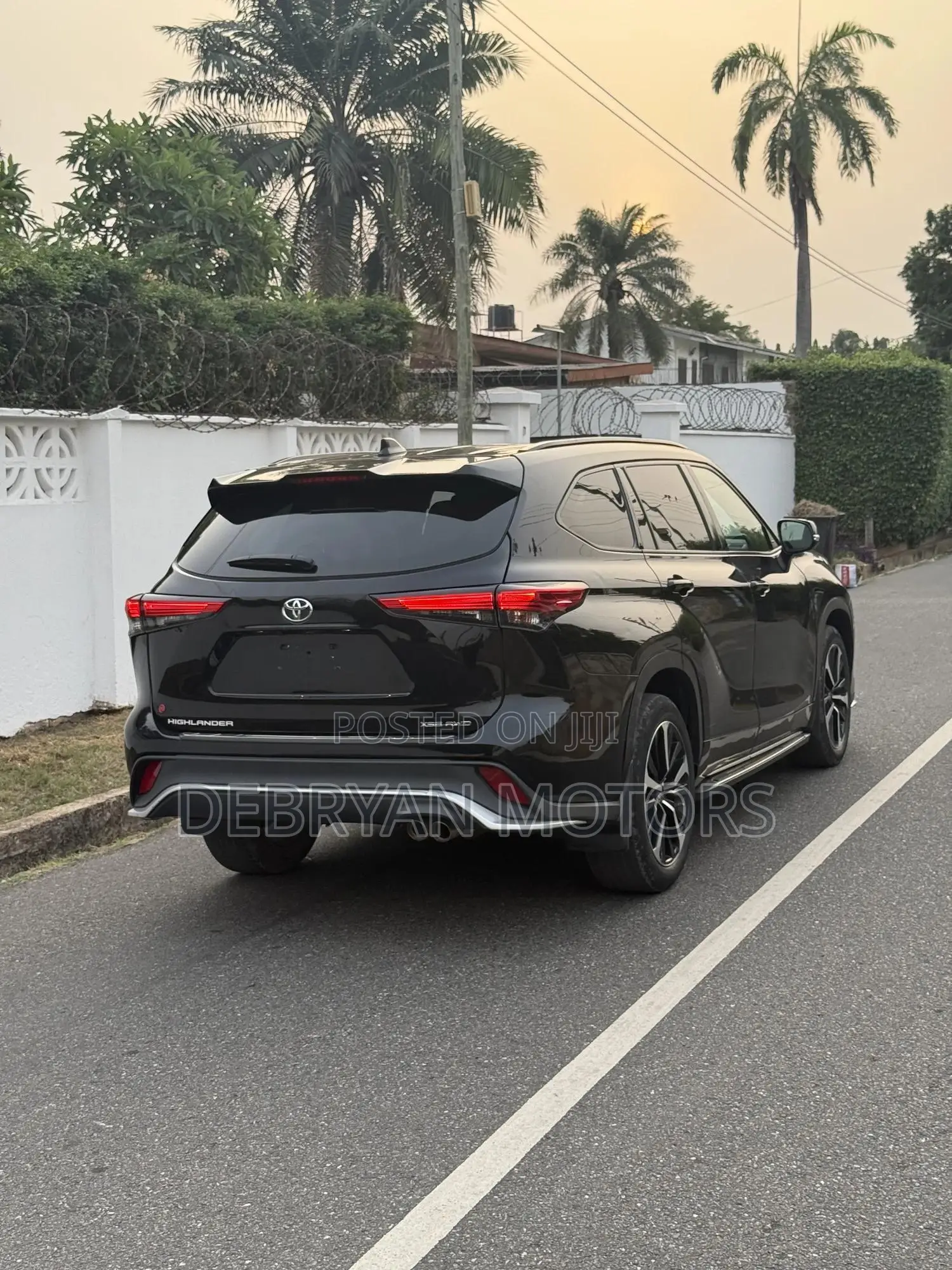 Toyota Highlander XSE 2022 Black
