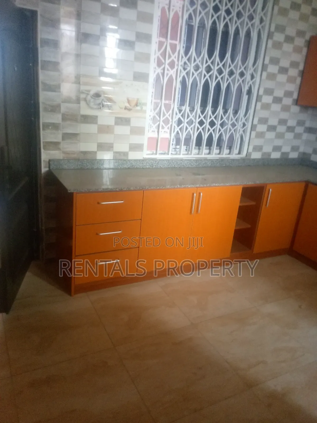 2bdrm Block of Flats in Frafraha for rent