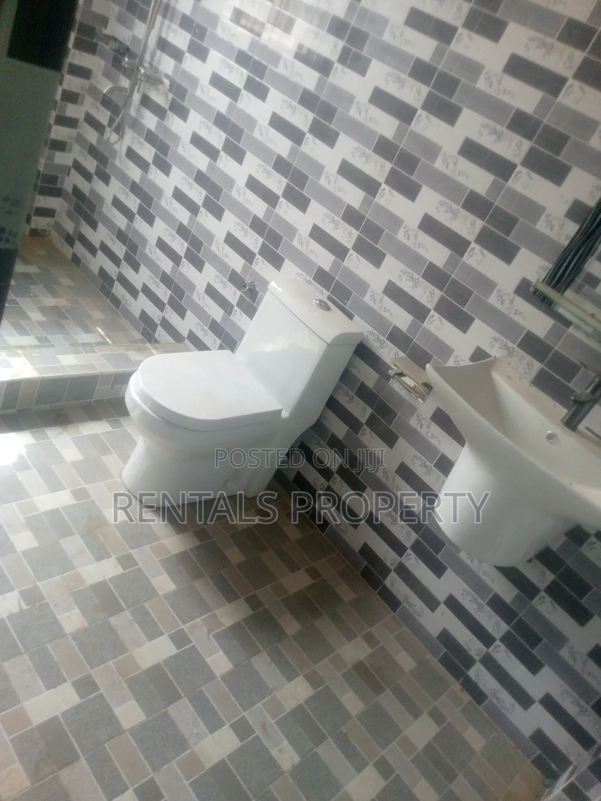 2bdrm Block of Flats in Frafraha for rent