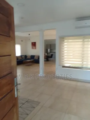 2bdrm Apartment in Cantoment, Accra Metropolitan for rent
