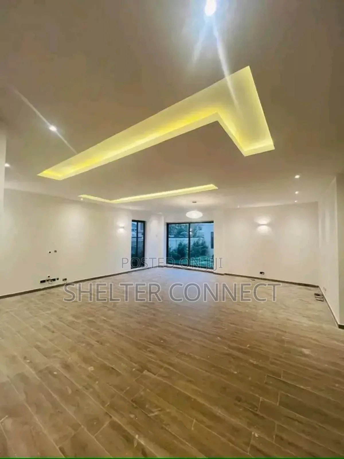 4bdrm Duplex in East Legon,  West for sale