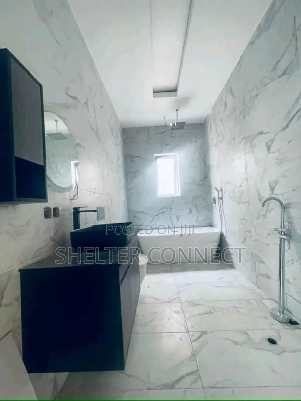 4bdrm Duplex in East Legon,  West for sale