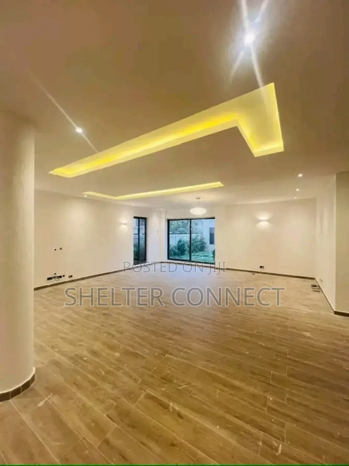 4bdrm Duplex in East Legon,  West for sale