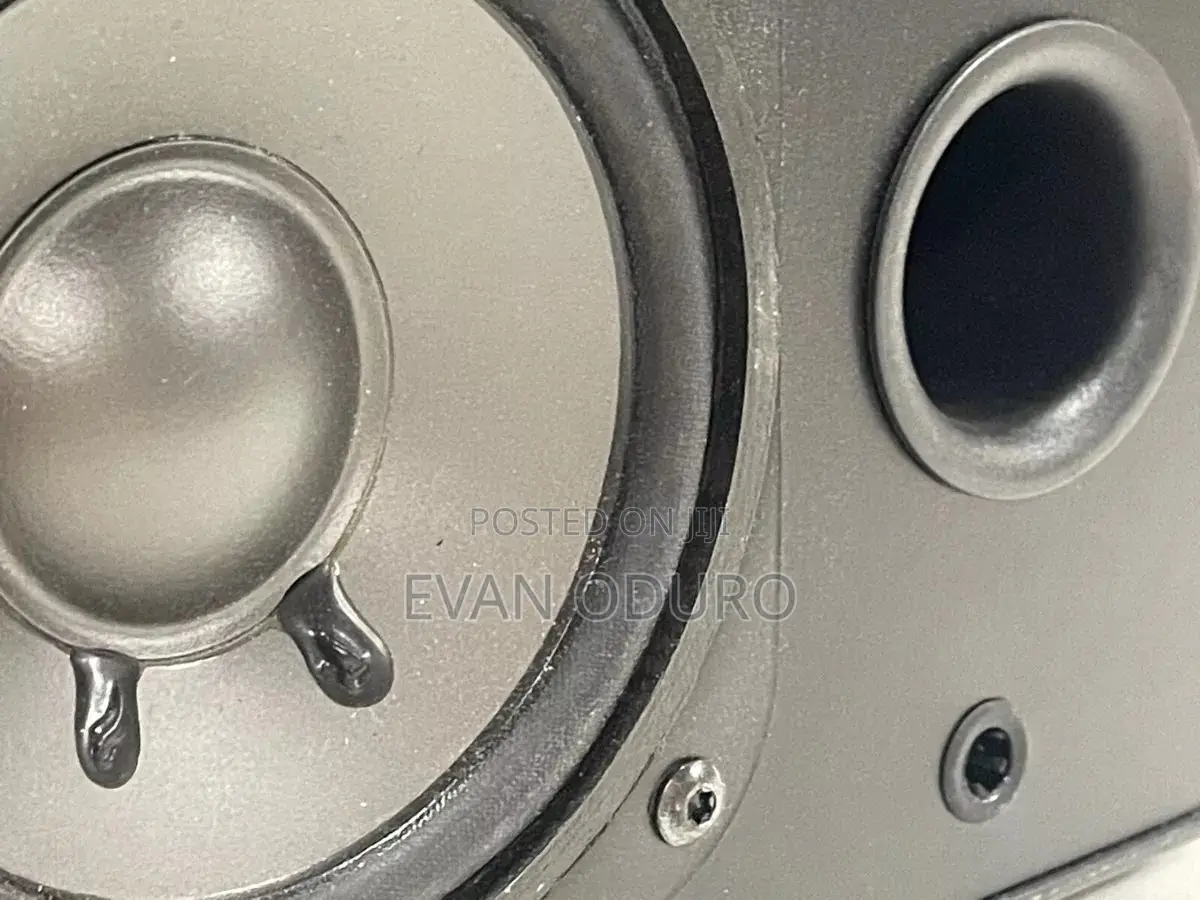 Powerful Quality Jamo Status Center Channel Speaker