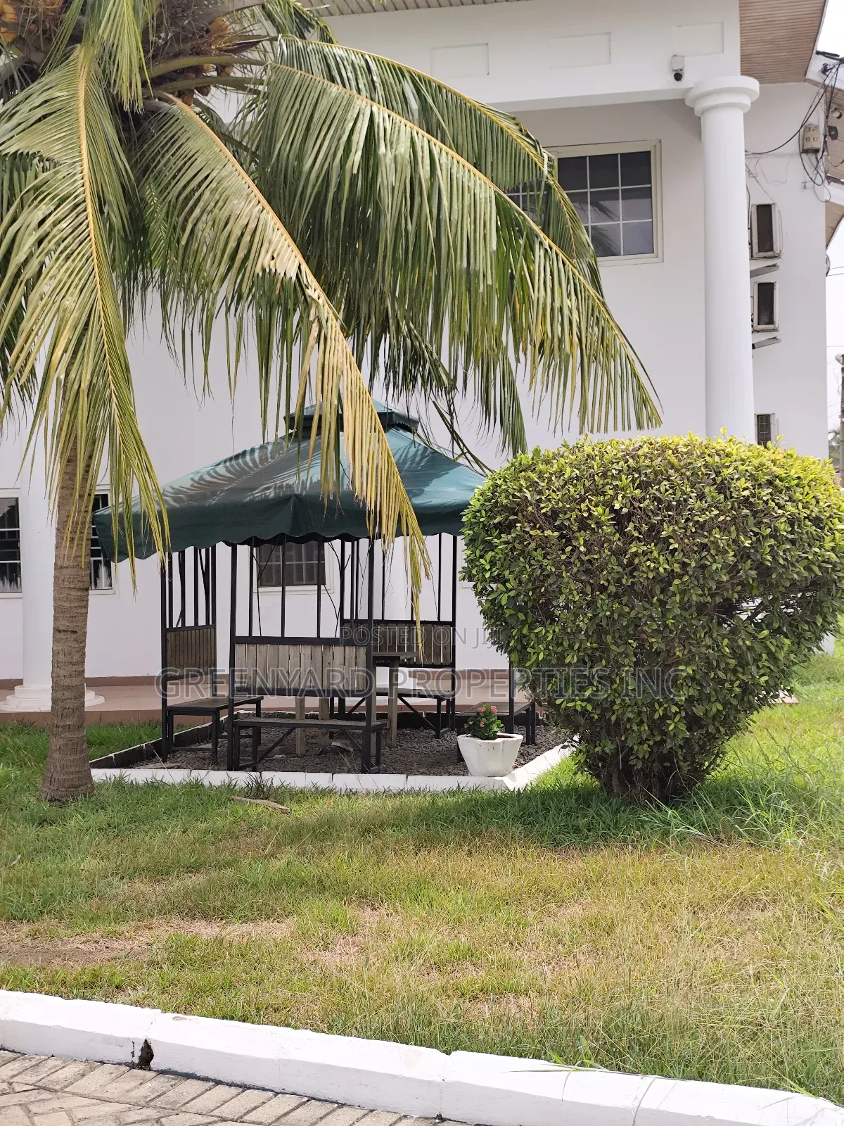 12bdrm House in House, East Legon for rent