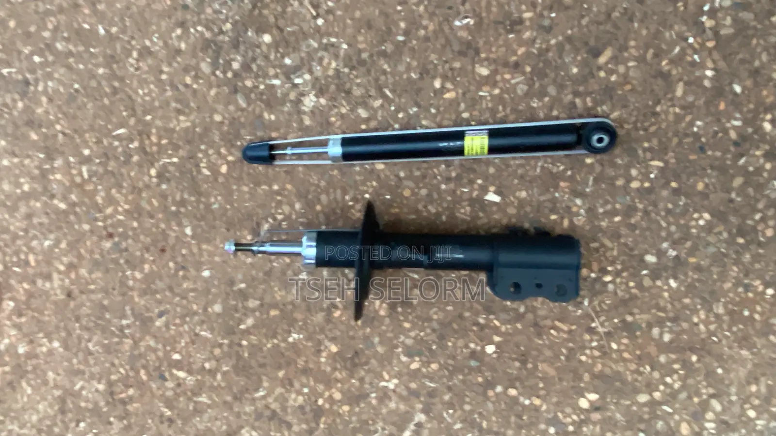 Toyota Yaris Vitz Belta Shock Absorbers Front Pairs