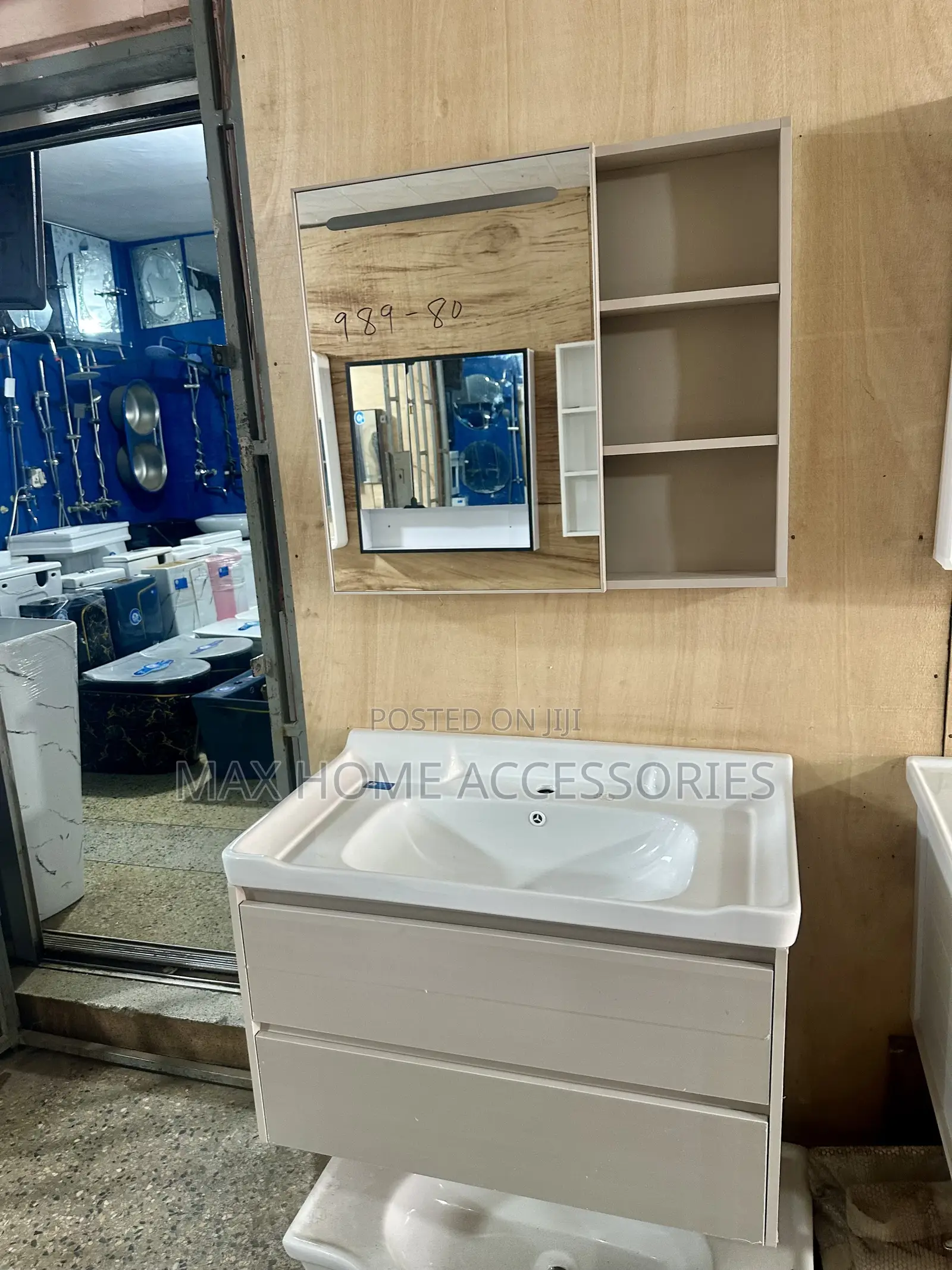 Strong Cabinet Basin