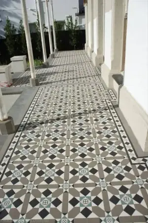 Quality Tilling Installation , and Screeding