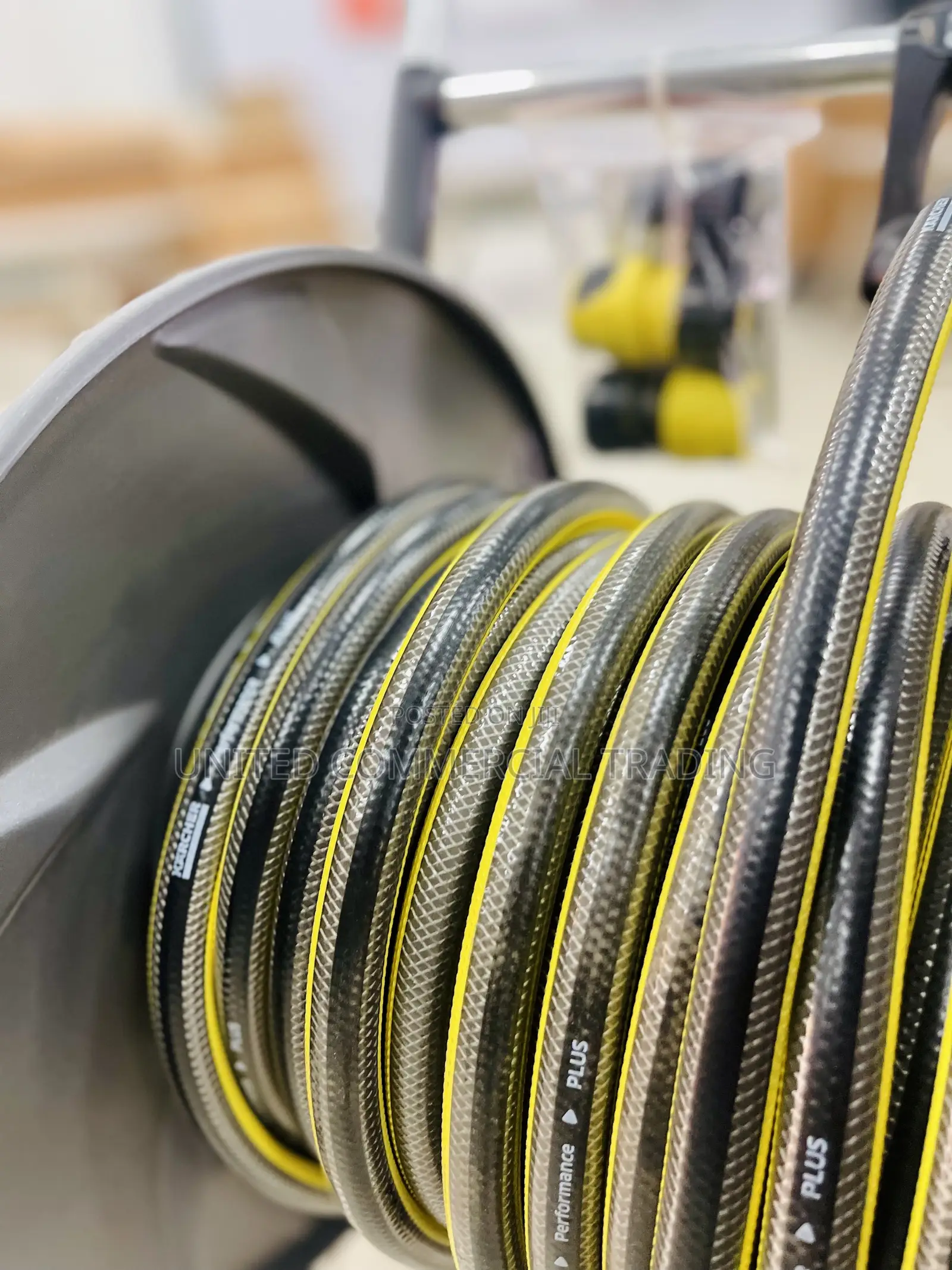 Hose (Trolley Metal)