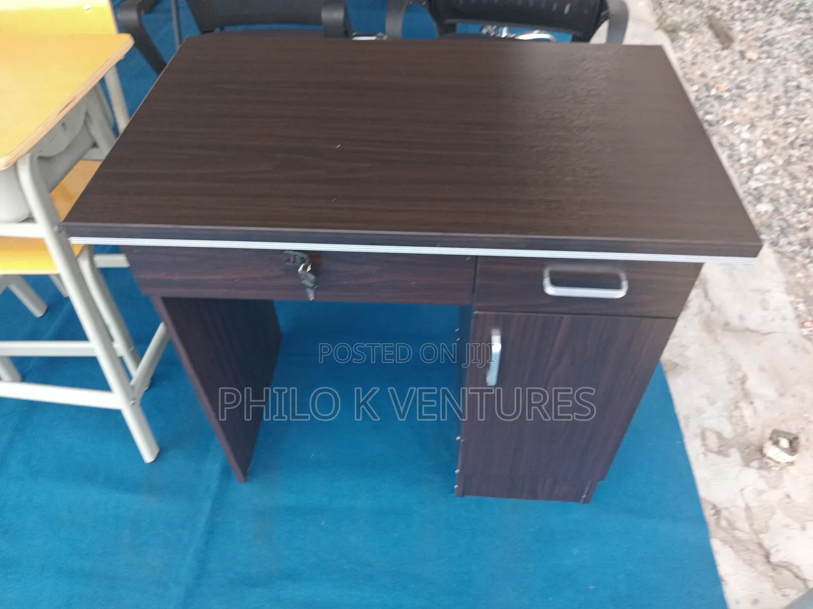 Big Surface Office Table