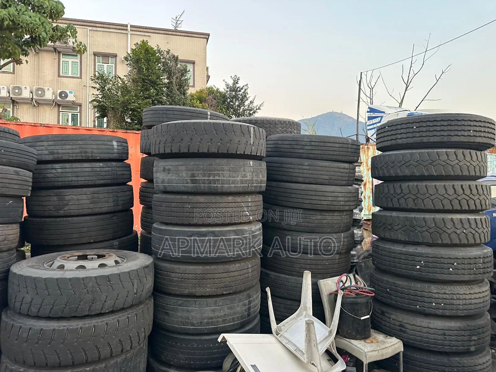 315/80/R22.5 Trailer and Articulator Tyres With Rims Wholesale