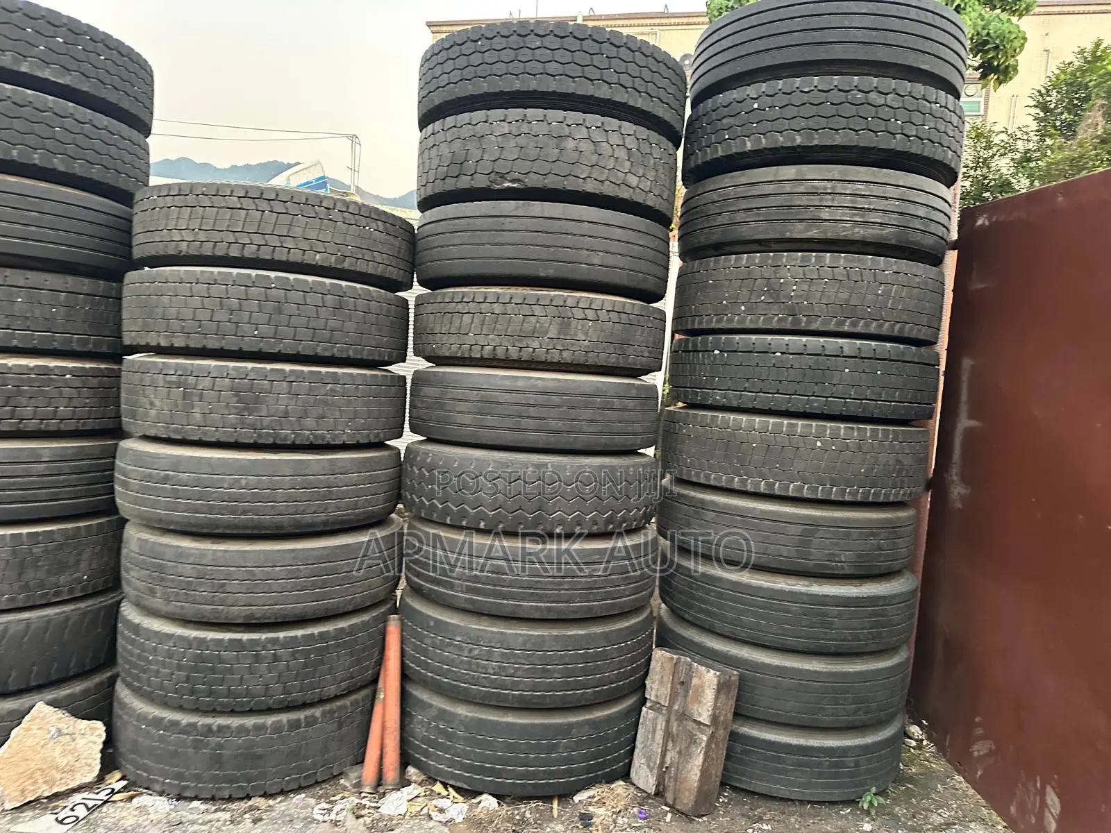 315/80/R22.5 Trailer and Articulator Tyres With Rims Wholesale