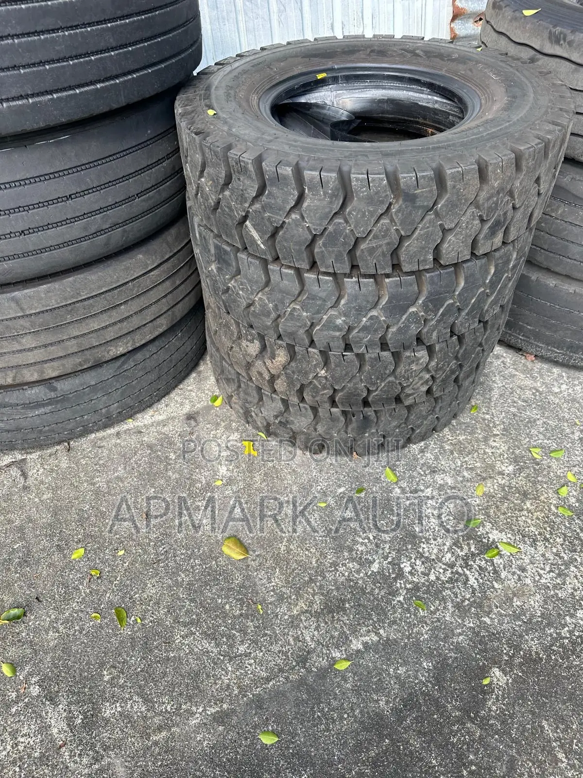 315/80/R22.5 Trailer and Articulator Tyres With Rims Wholesale